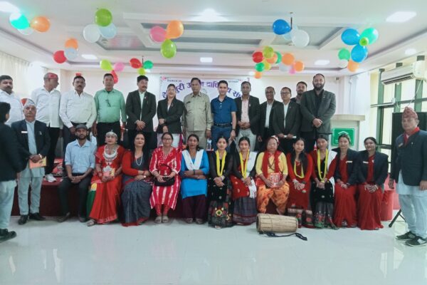 भारतका पुर्ब साँसदलाई लमहीमा स्वागत, नेपालीलाई उपचारमा २५ प्रतिसत छुट गराउनुपर्ने माग
